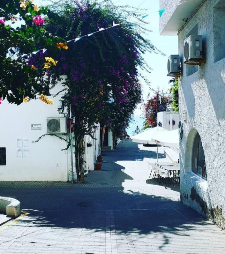 Casa Del Pez Vivienda A Pie De Calle En Agua Amarga A 250 Metros De La Playa Exterior foto